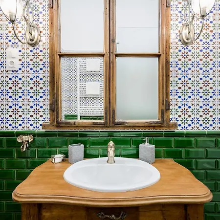 Appartement Unique & Stylish - Of Traveler In Center Budapest