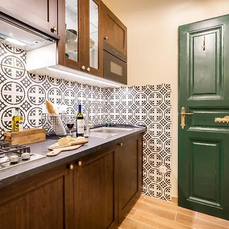 Unique & Stylish - Of Traveler In Center Appartement